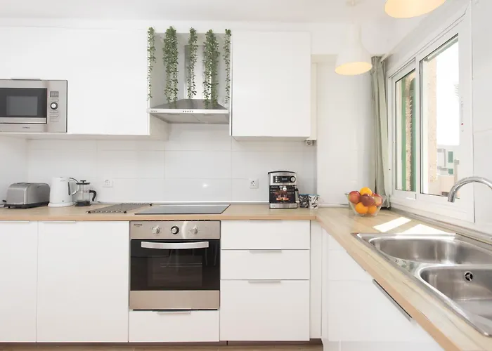 Daire Location - Walk To The Beach, Shops & Dining *