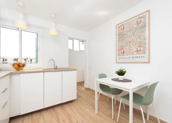 Daire Location - Walk To The Beach, Shops & Dining *